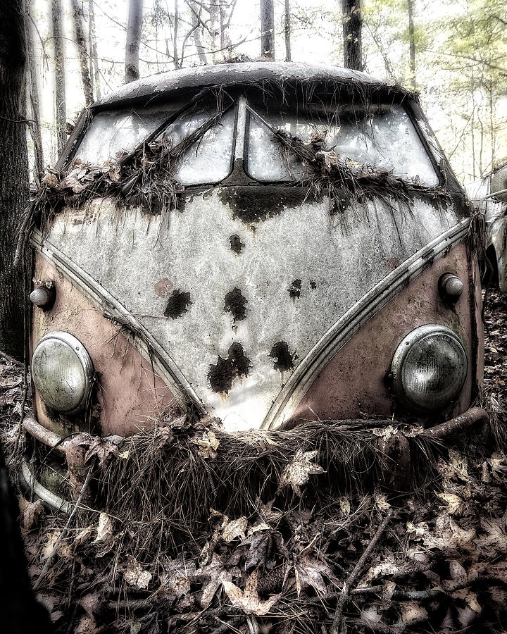 Fading VW Photograph by Alan Raasch