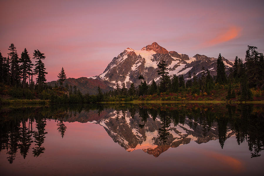 Fall at Picture Lake Photograph by Erika Holmberg - Fine Art America