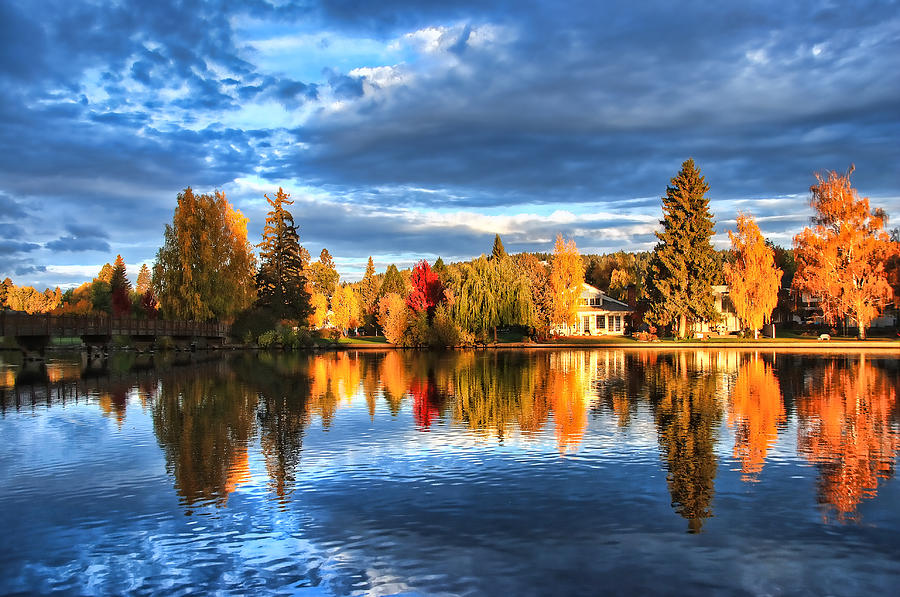 Fall Colors On Mirror Pond Photograph by John Melton