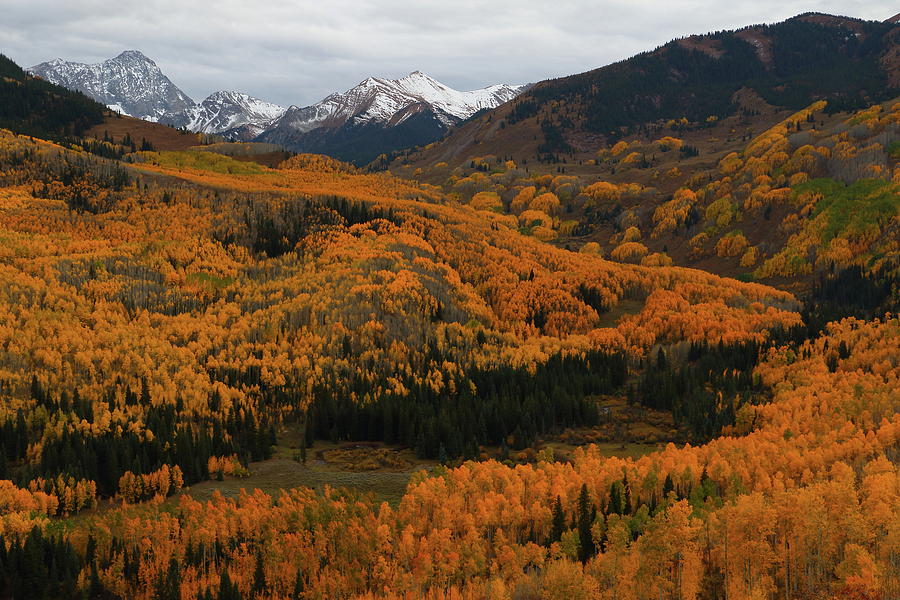 Fall on full display at Capitol Creek in Colorado Photograph by Jetson Nguyen