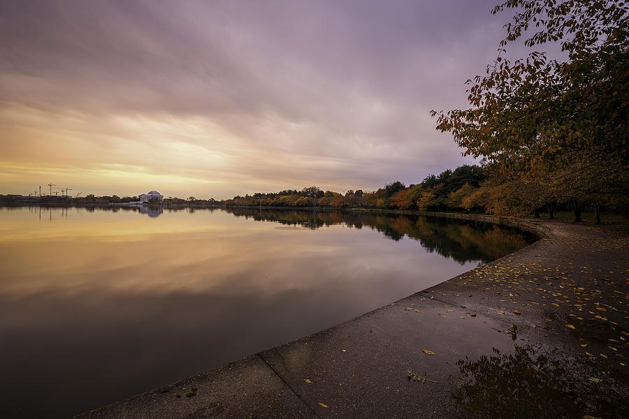 Fall On The Tidal Basin Photograph by Michael Donahue