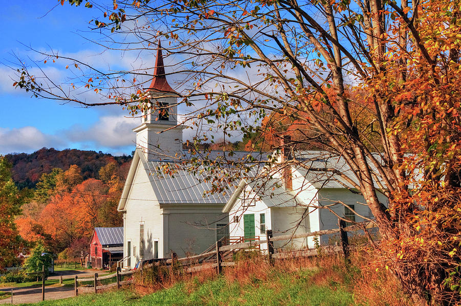 Fall Scene - North Tunbridge Vermont Photograph by Joann Vitali