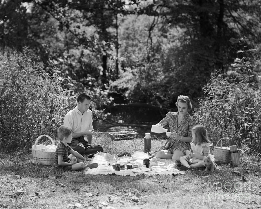 Family Picnic, C.1940s Photograph by H Armstrong Roberts and ClassicStock