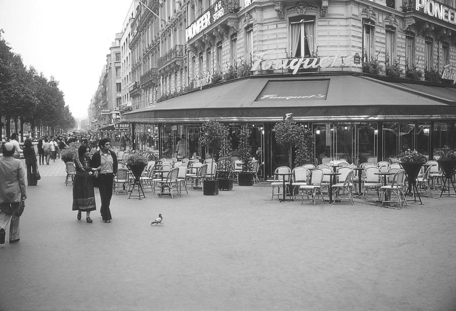 Famous Paris Restaurant - Fouquet's Bw Photograph by Roy Williams ...