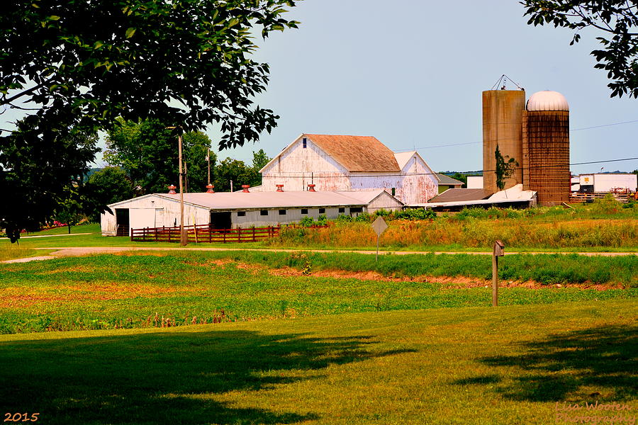 Farm House Ohio Photograph by Lisa Wooten