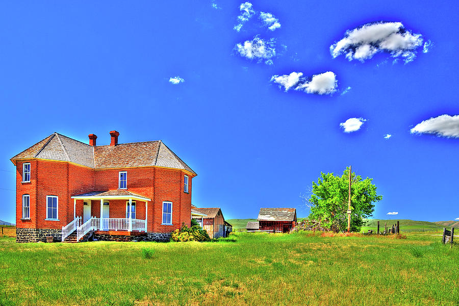Farm House on the Prairie 2 Photograph by Richard J Cassato