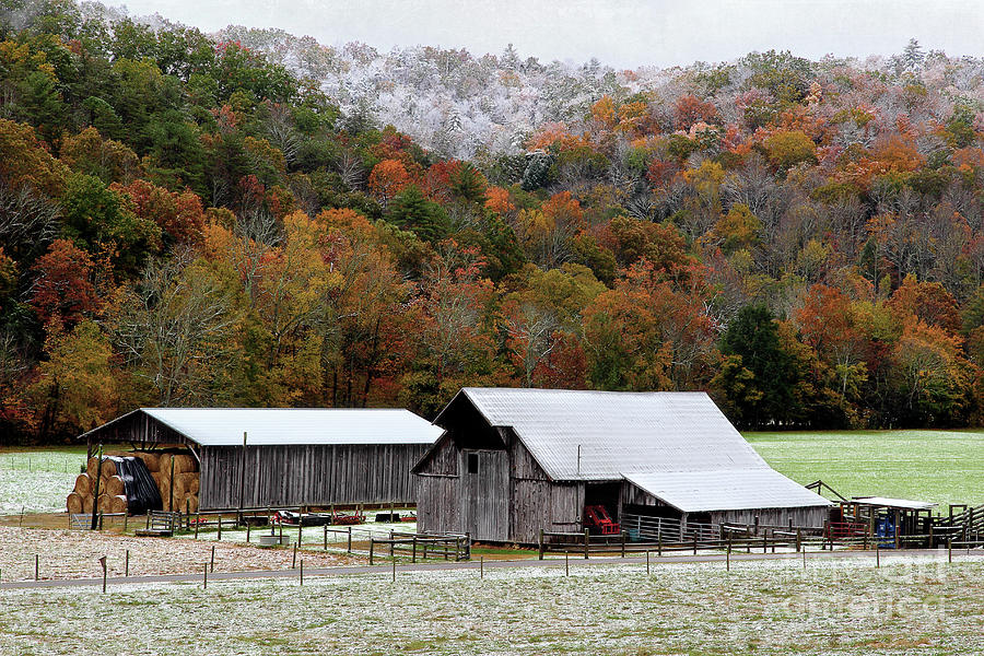 Farm In The Smokies Photograph by Michael Eingle