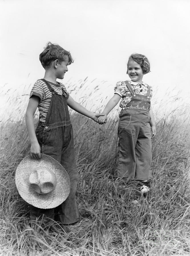Farm Kids Holding Hands, C.1930-40s Photograph by H. Armstrong Roberts/ClassicStock