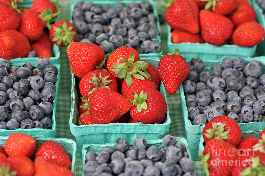 Farmers Market Berries Photograph by Bruce Block