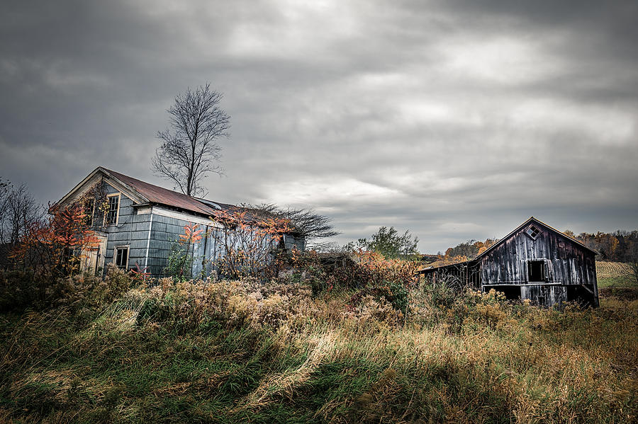 Farmhouse Memories Photograph by Chris Bordeleau