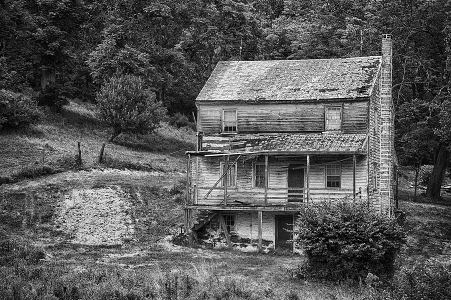 Farmhouse York Pennsylvania Photograph by Hugh Smith
