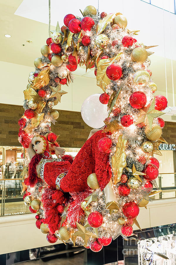 Fashion Show Christmas Wreath  Photograph by Aloha Art