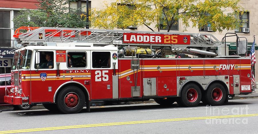 FDNY Engine 68/Ladder 49  Old tee shirts, Canvas shirts, Ladder 49