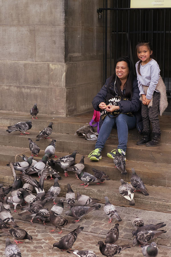 Bird Photograph - Feeding the Pigeons by Thomas Hall