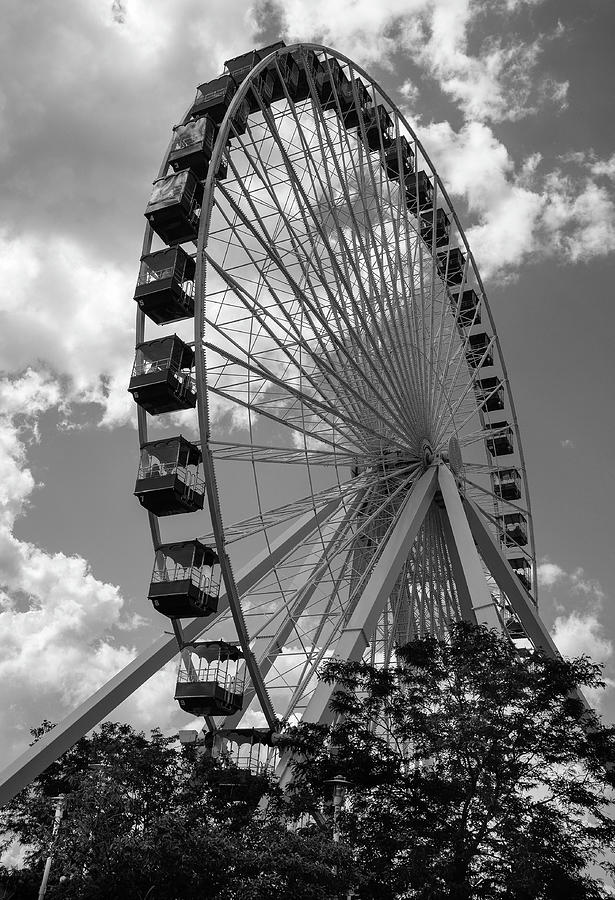 Ferris Wheel - Navy Pier Photograph by John Roach