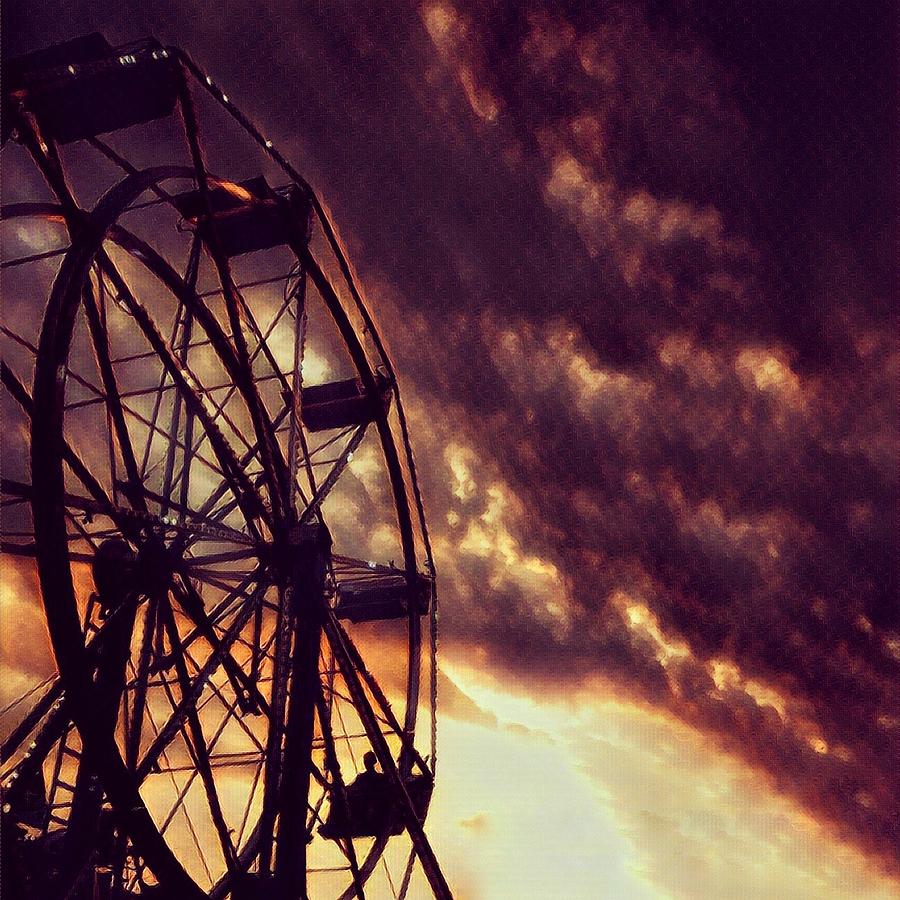 Ferris  Wheel Photograph
