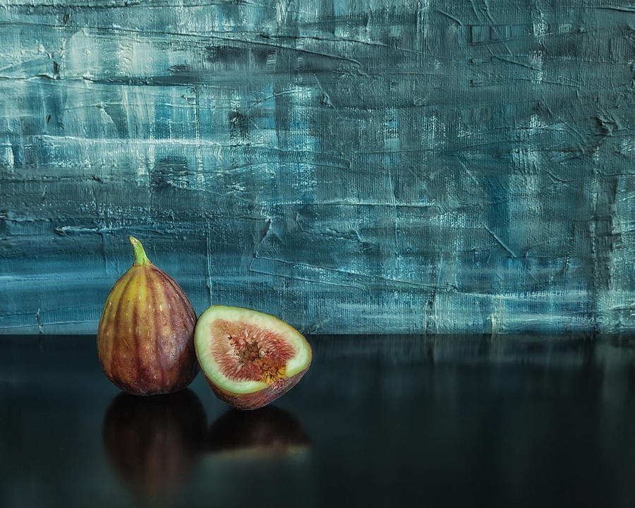 Figs 2 Photograph by Jonathan Nguyen