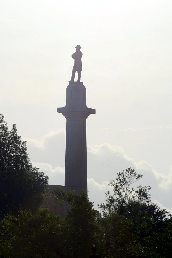 Final Sunrise Of General Robert E. Lee Monument The Rise And Fall Of Confederate Statues Photograph