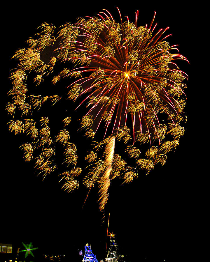 Fireworks 10 Photograph by Bill Barber