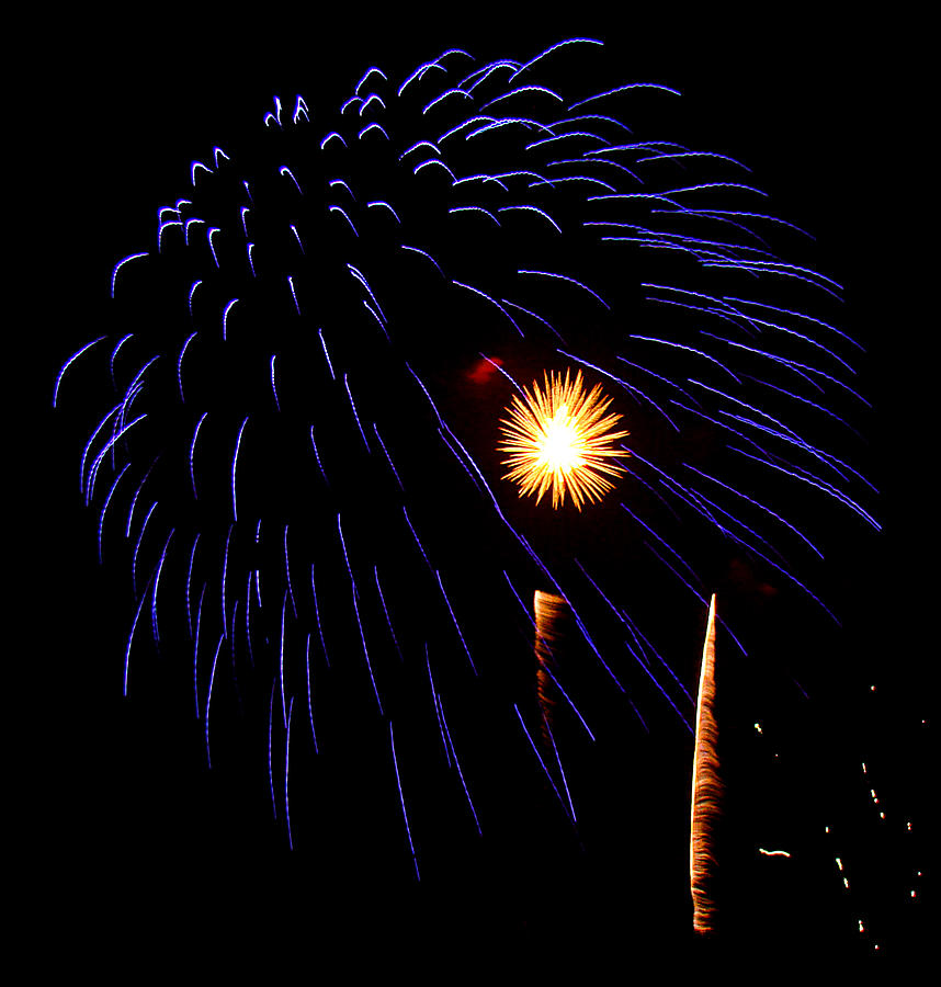 Fireworks 19 Photograph by Todd Zabel