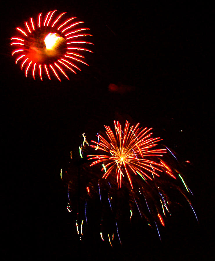 Fireworks 4 Photograph by Todd Zabel