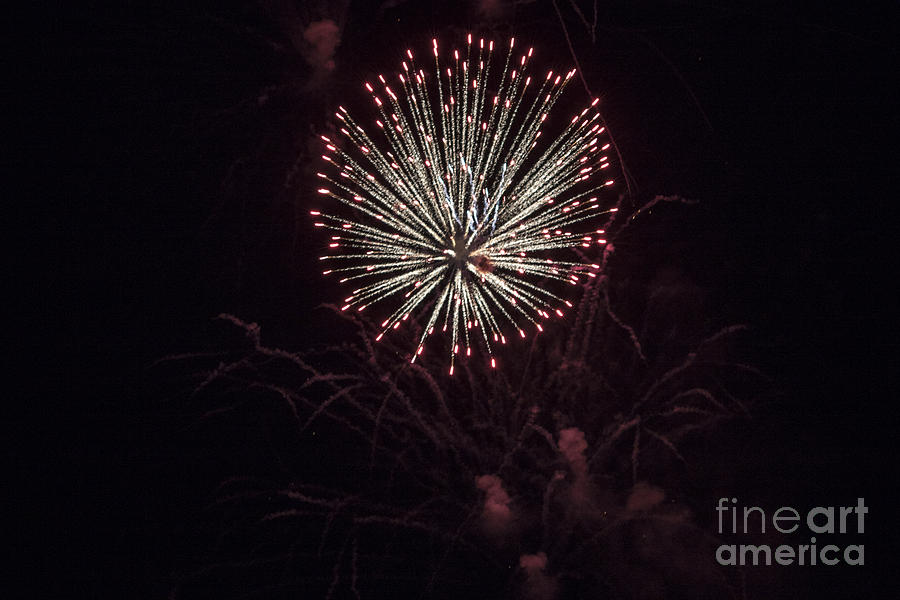 Fireworks 7/04/15 b Digital Art by Georgianne Giese