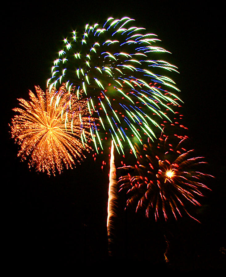 Fireworks 9 Photograph by Todd Zabel