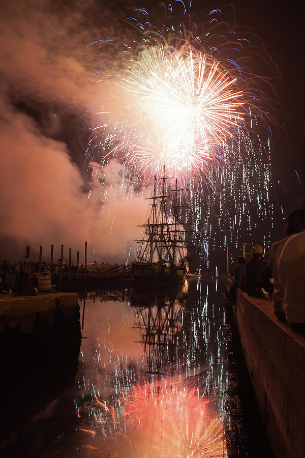 Fireworks Rain Down on Salems Friendship Photograph by Jeff Folger