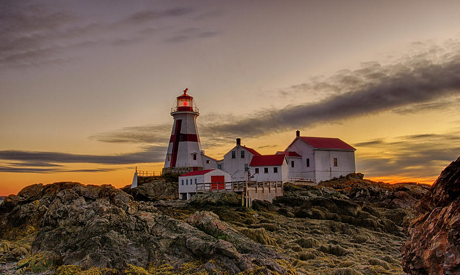 First Light At Head Harbor Lighthouse Photograph by Lee Kappel