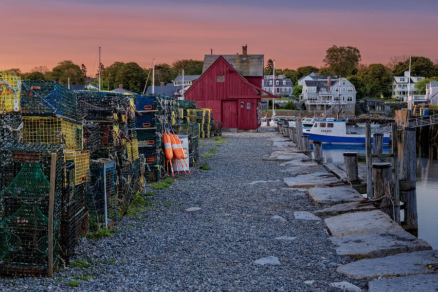 Landmark Photograph - First Light At Motif Number One by Susan Candelario