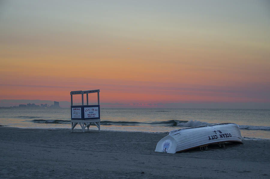 City Photograph - First Light on Ocean City New Jersey Beach by Bill Cannon