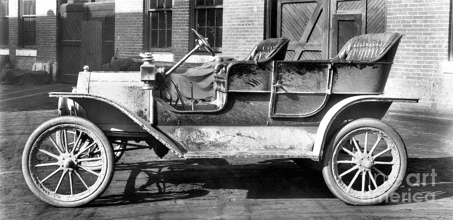 First Model T Ford Photograph by Granger