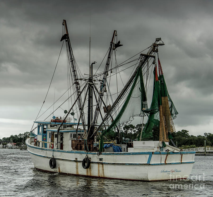 Fishing Boat in Georgetown Harbor Along Winyah Bay Photograph by David Oppenheimer