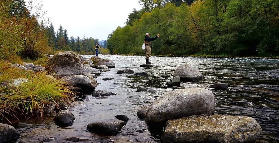 Fishing The North Santiam 5197 Photograph by Jerry Sodorff