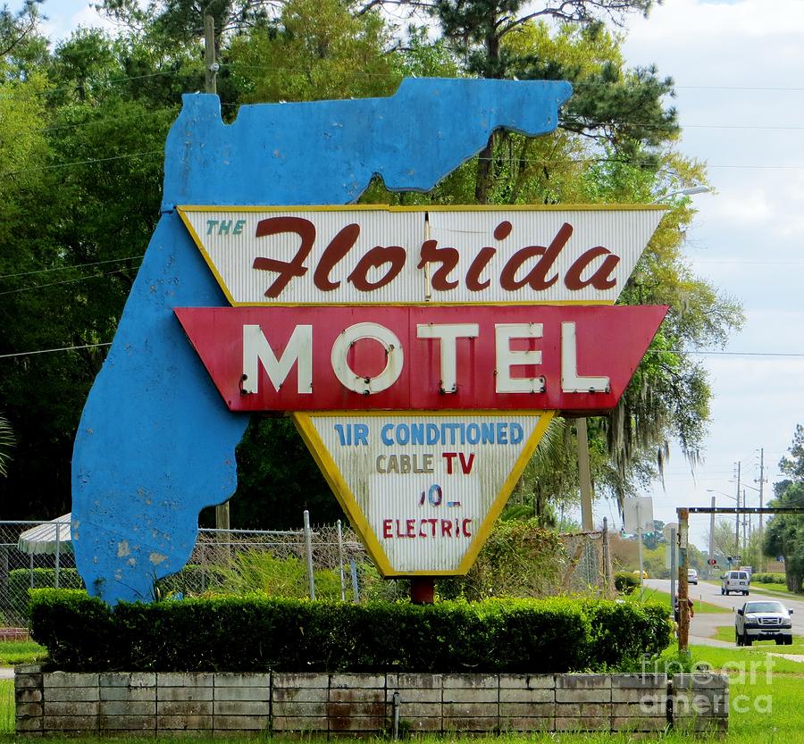 Florida Motel Photograph by Tim Townsend