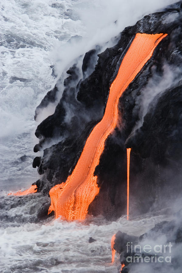 Hawaii Volcanoes National Park Photograph - Flowing Pahoehoe Lava by Ron Dahlquist - Printscapes