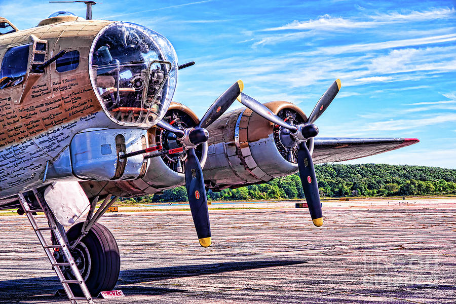 Flying History Photograph by Joe Geraci