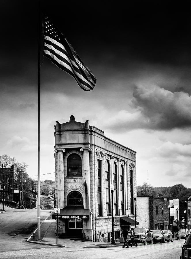 Abstract Photograph - FNB Rochester by Arne Hansen