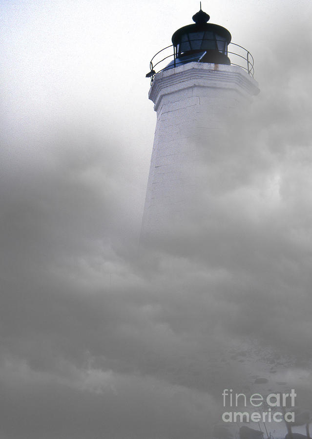 Fog At New Haven Light Photograph by Skip Willits