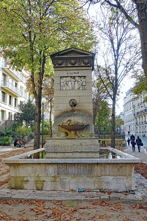 Fontaine de la Paix In Paris, France Photograph by Rick Rosenshein