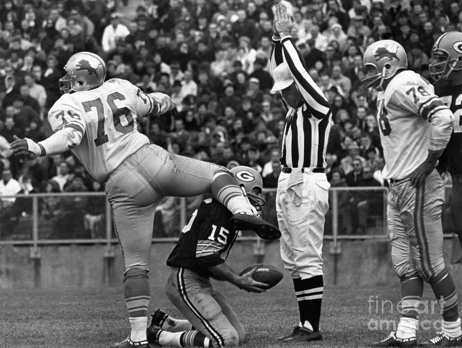 Detroit Lions Photograph - Football Game, 1965 by Granger
