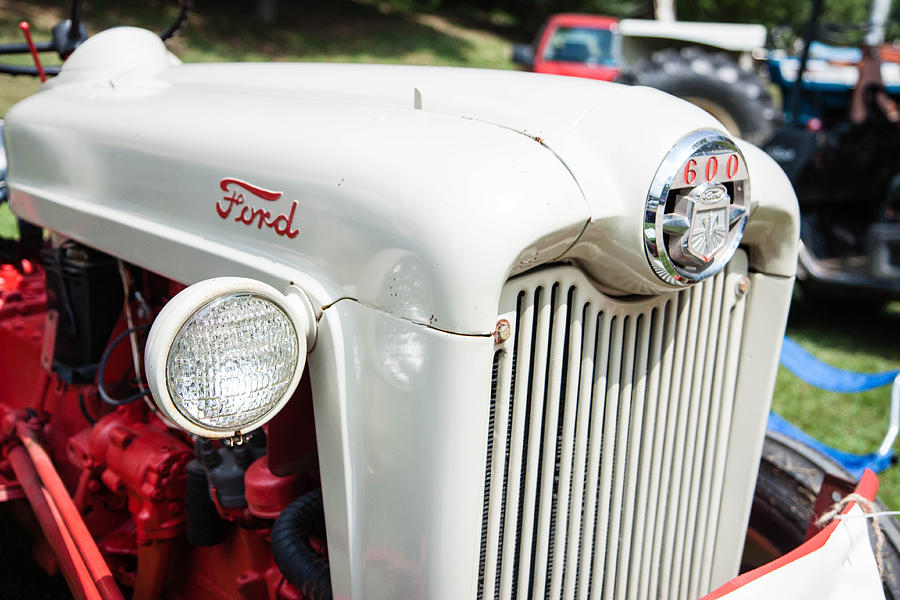 Ford 600 Tractor Photograph