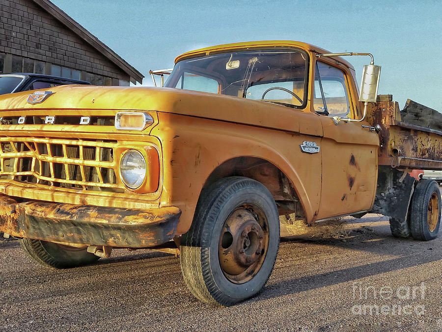 Truck Photograph - Ford F-150 Dump Truck by Tony Baca