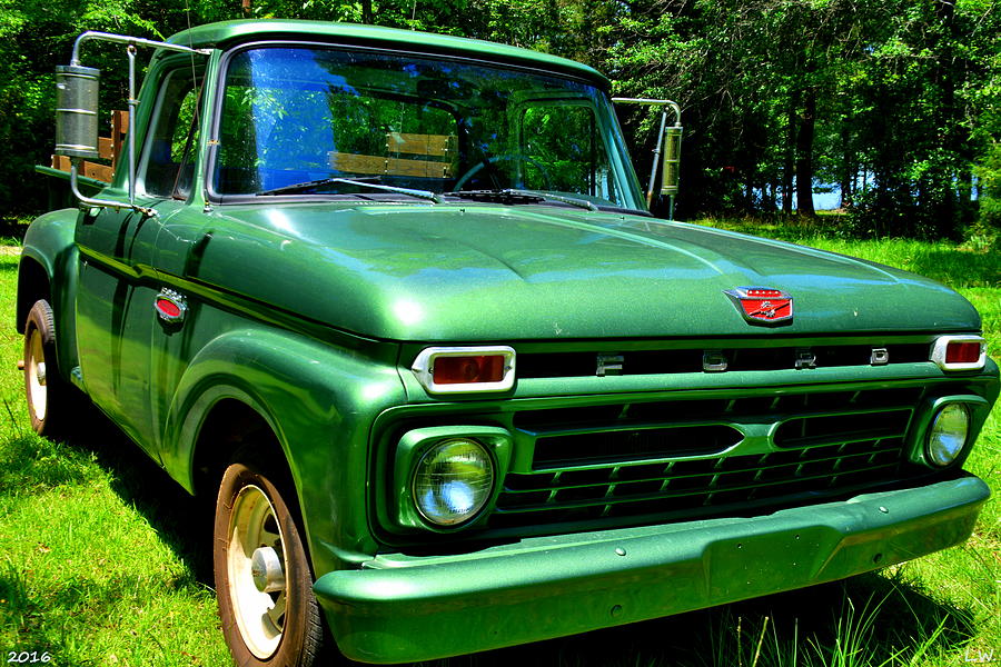 Ford F100 Photograph by Lisa Wooten
