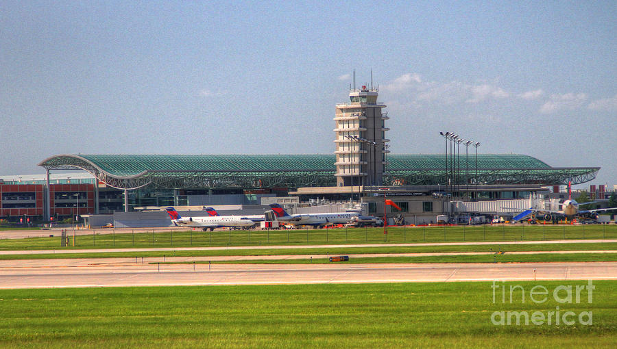 Ford International Airport Photograph by Robert Pearson