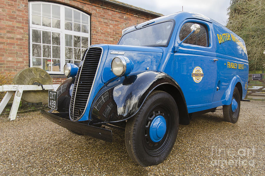 Ford Photograph - Ford Thames van 2 by Steev Stamford