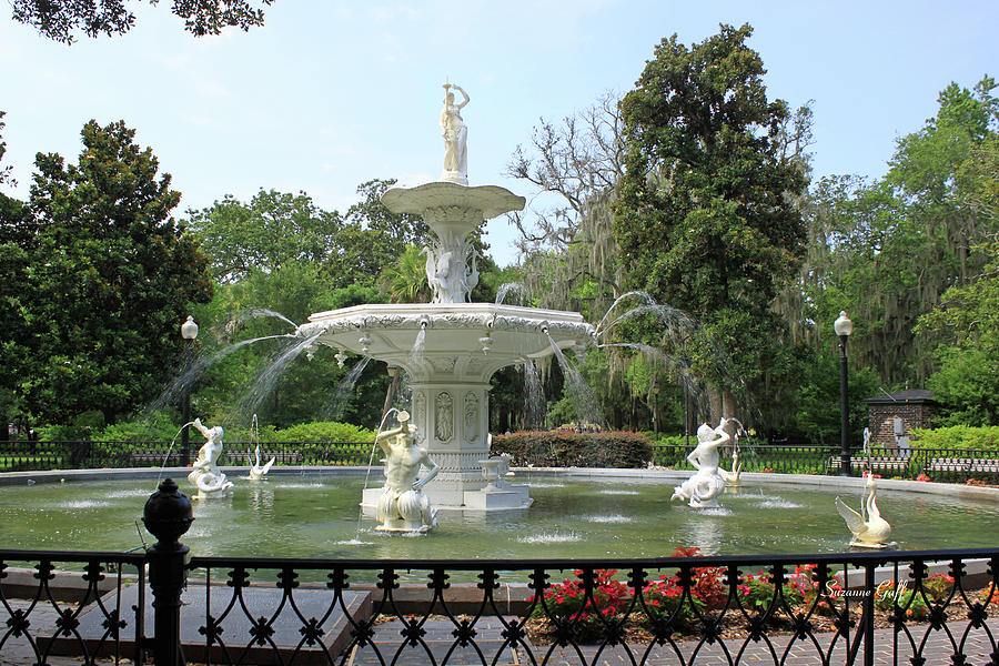 Forsyth Fountain 2011 Photograph by Suzanne Gaff | Fine Art America