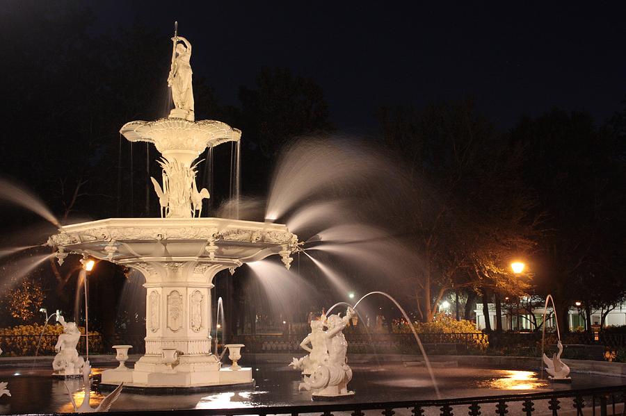 Forsyth Fountain Photograph by James Carpenter - Fine Art America