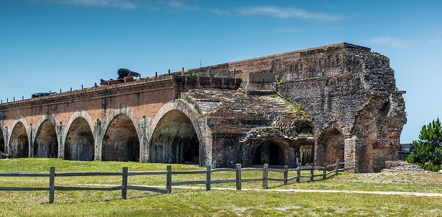 Fort Pickens Ruins Photograph by Paul Freidlund