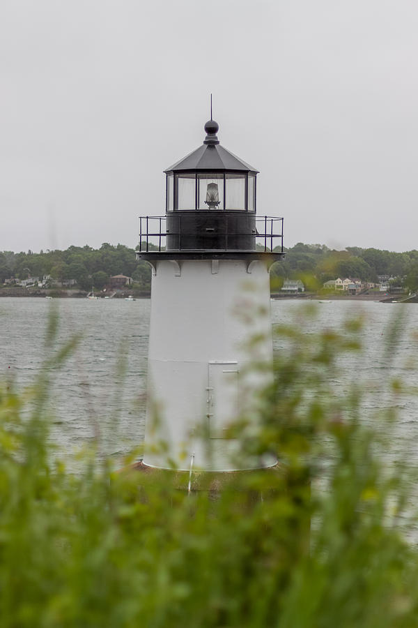 Salem Photograph - Fort Pickering Lighthouse by Brian MacLean